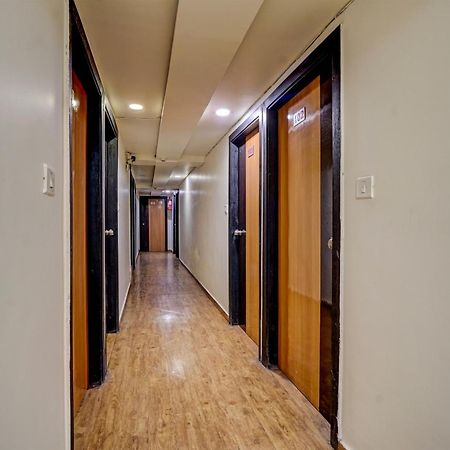 OYO 81037 Hotel Palak Ahmedabad Bagian luar foto